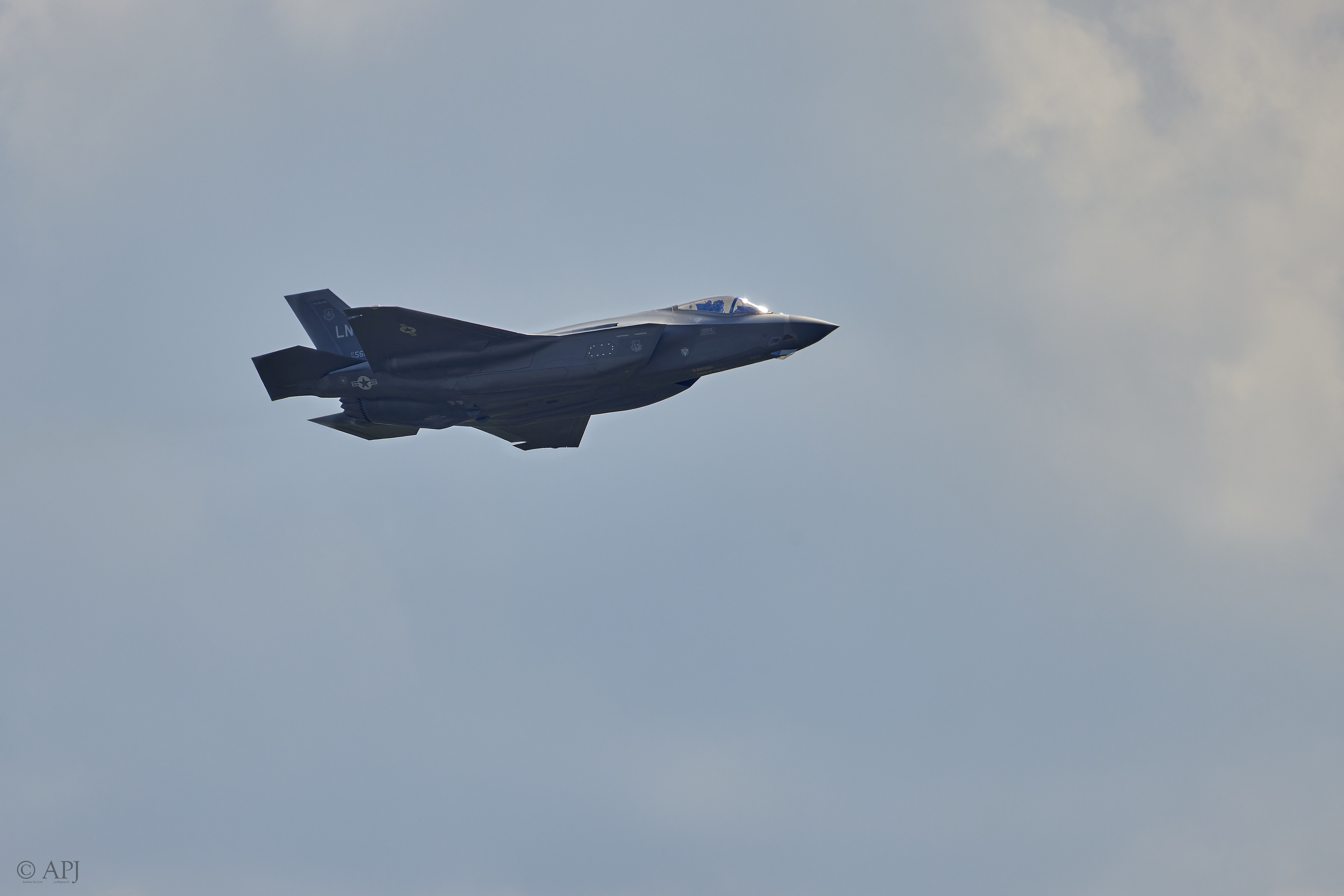 268 APJ A7A0587 CR3  DX3 1